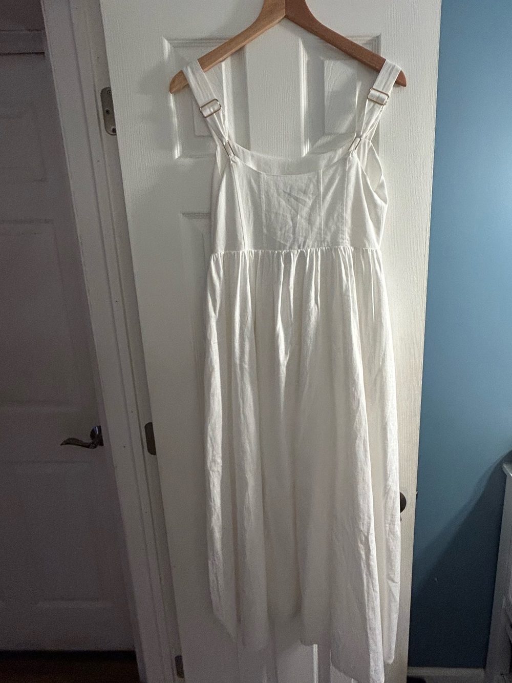 HYFVE White Sleeveless Maxi Dress with Gathered Waist - Picture 2 of 3